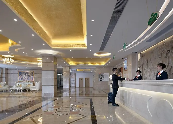 维也纳智好酒店深圳坪山碧湖店