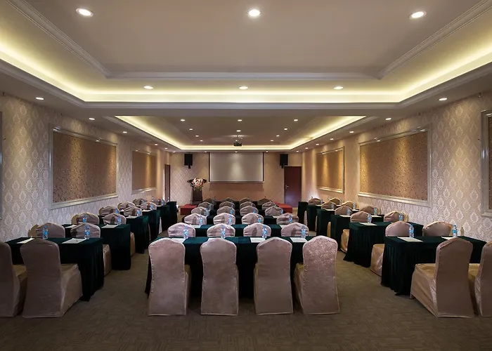 Vienna 3 Best Hotel Shenzhen Pingdi Pingzi Road
