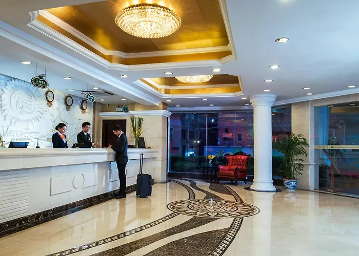 Vienna Hotel Shenzhen Shekou Haishang Shijie Airong